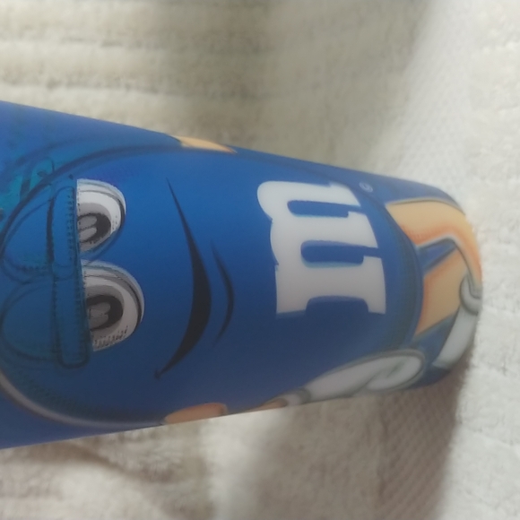 3 M&Ms 20 oz tumblers - Picture 7 of 9